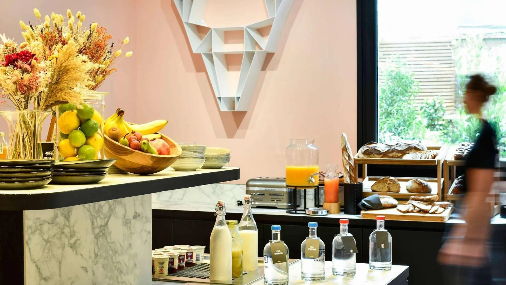 Tribe Batignolles Hotel 4*