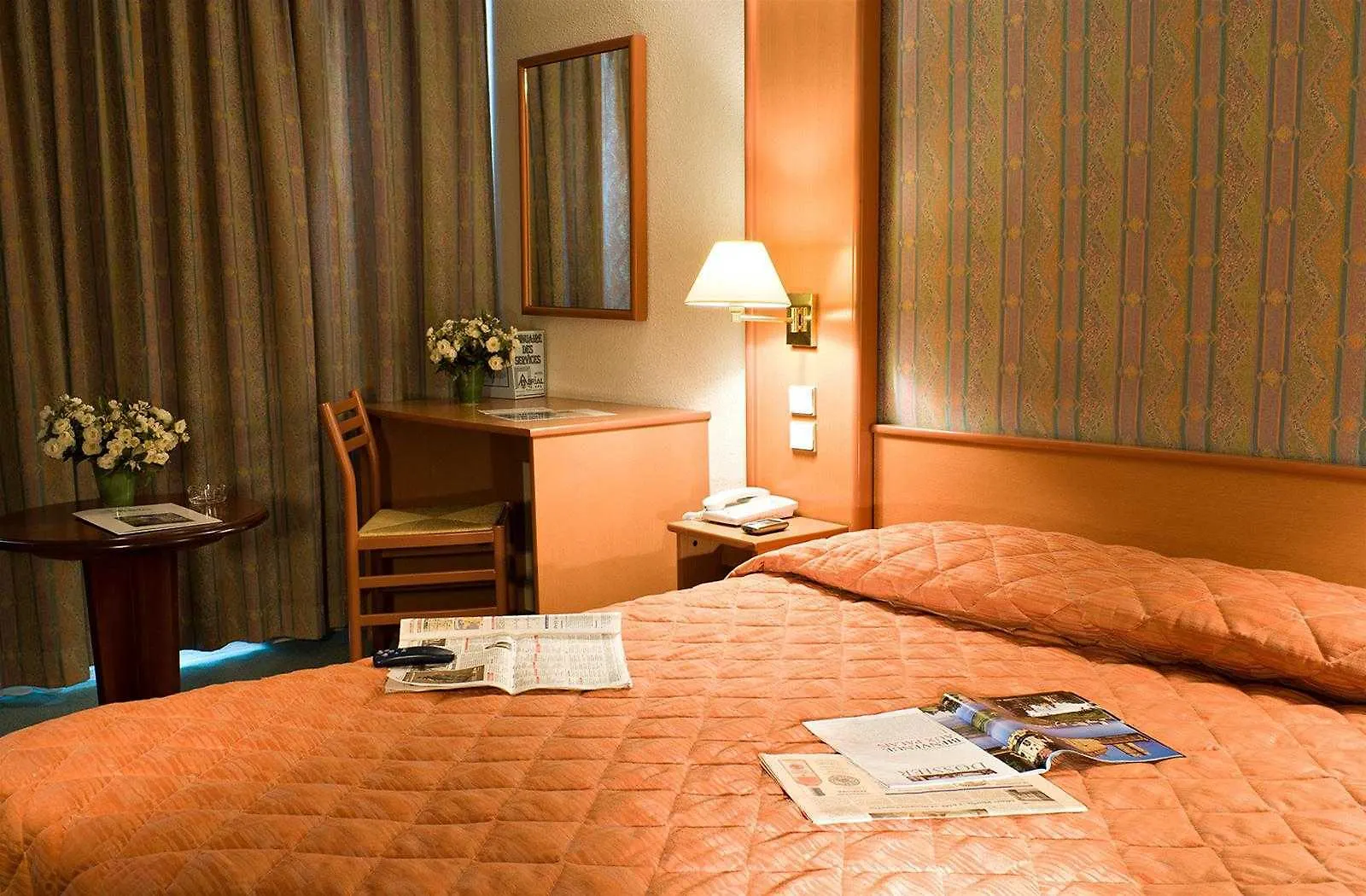 Tribe Batignolles 4*